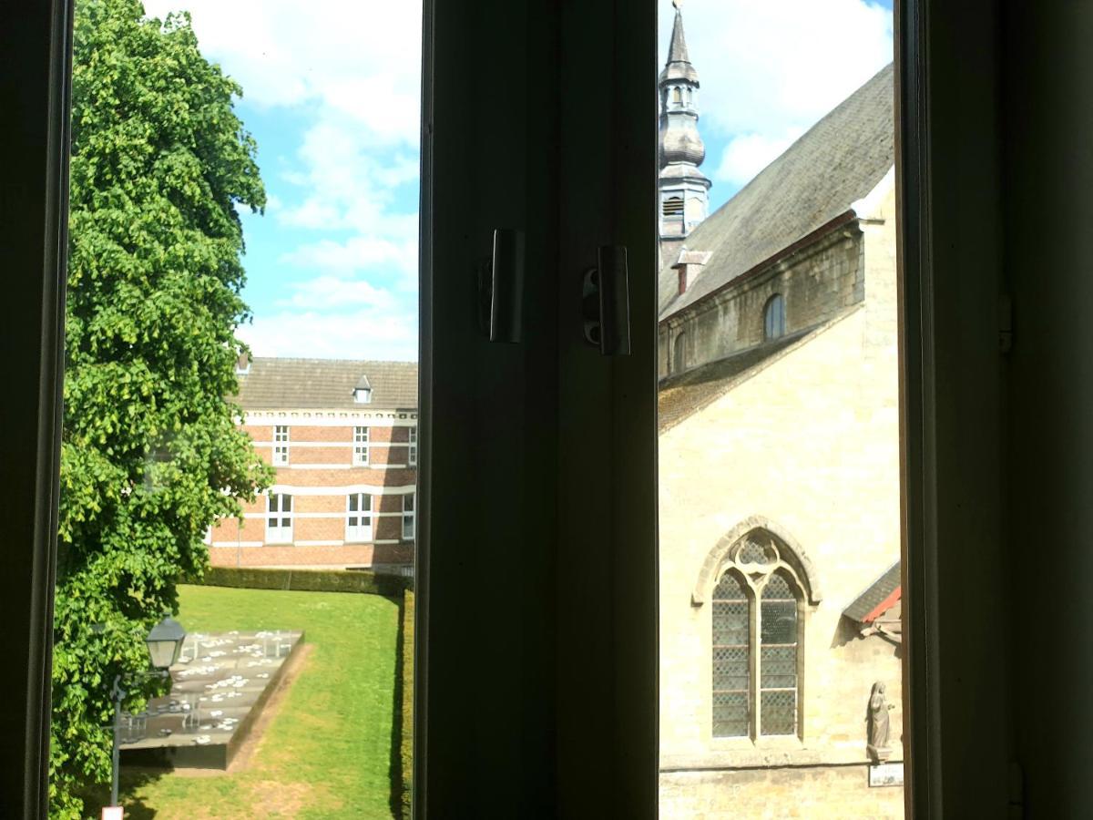Het Begijnhof Tongeren Center Daire Dış mekan fotoğraf